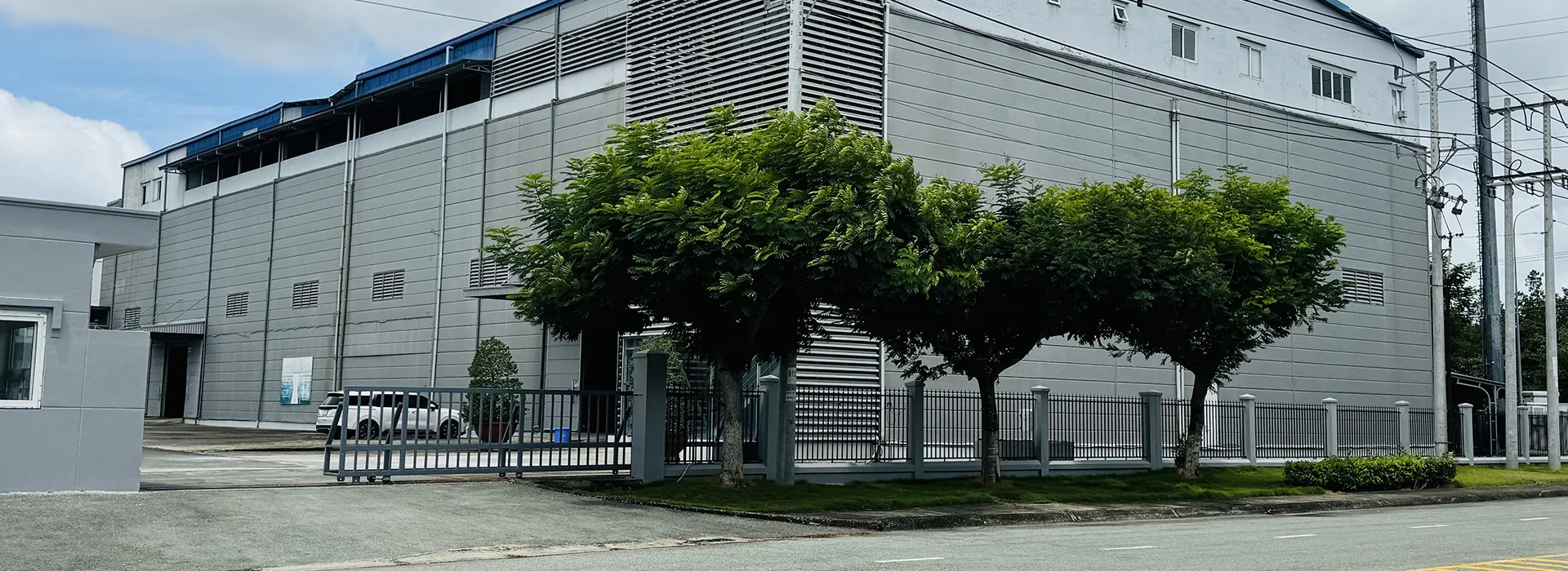 World‑class customer vsiting our Vietnam manufacturing base